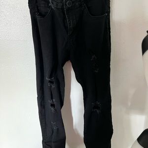 Ripped black skinny jeans